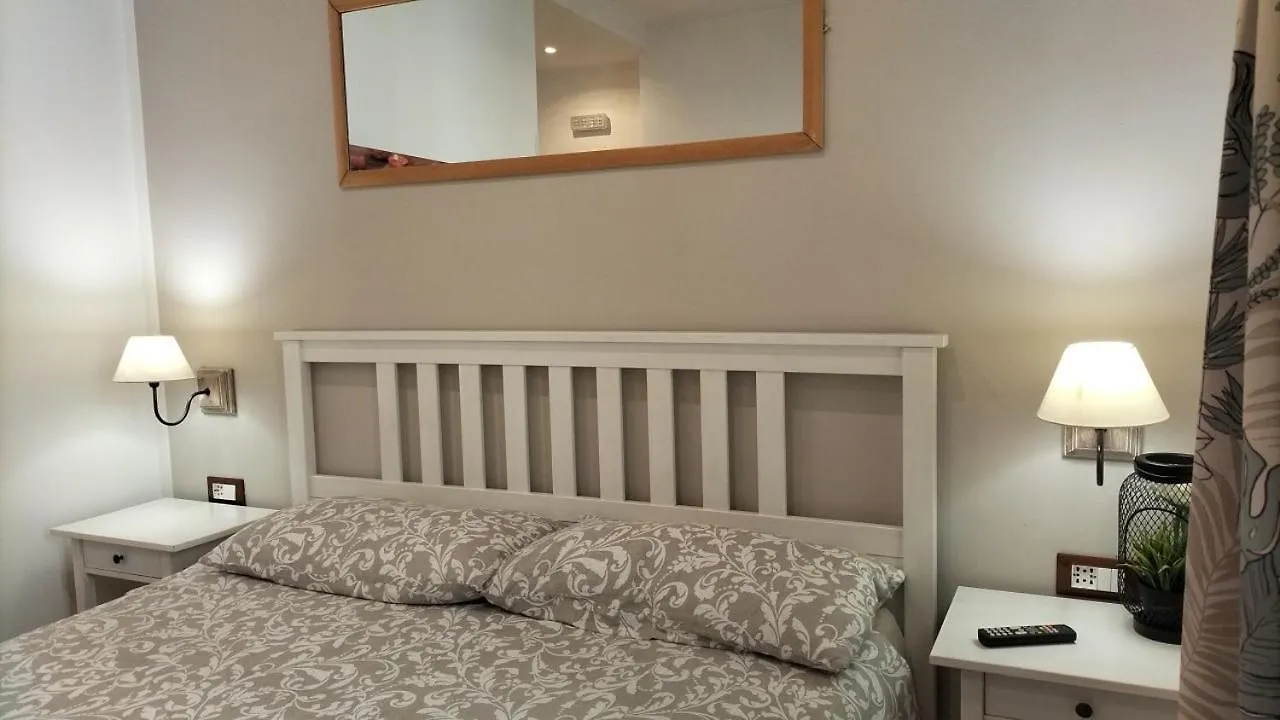 Candyahouse Řím 0*,